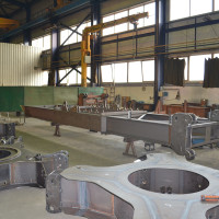 production hall - chassis for cranes